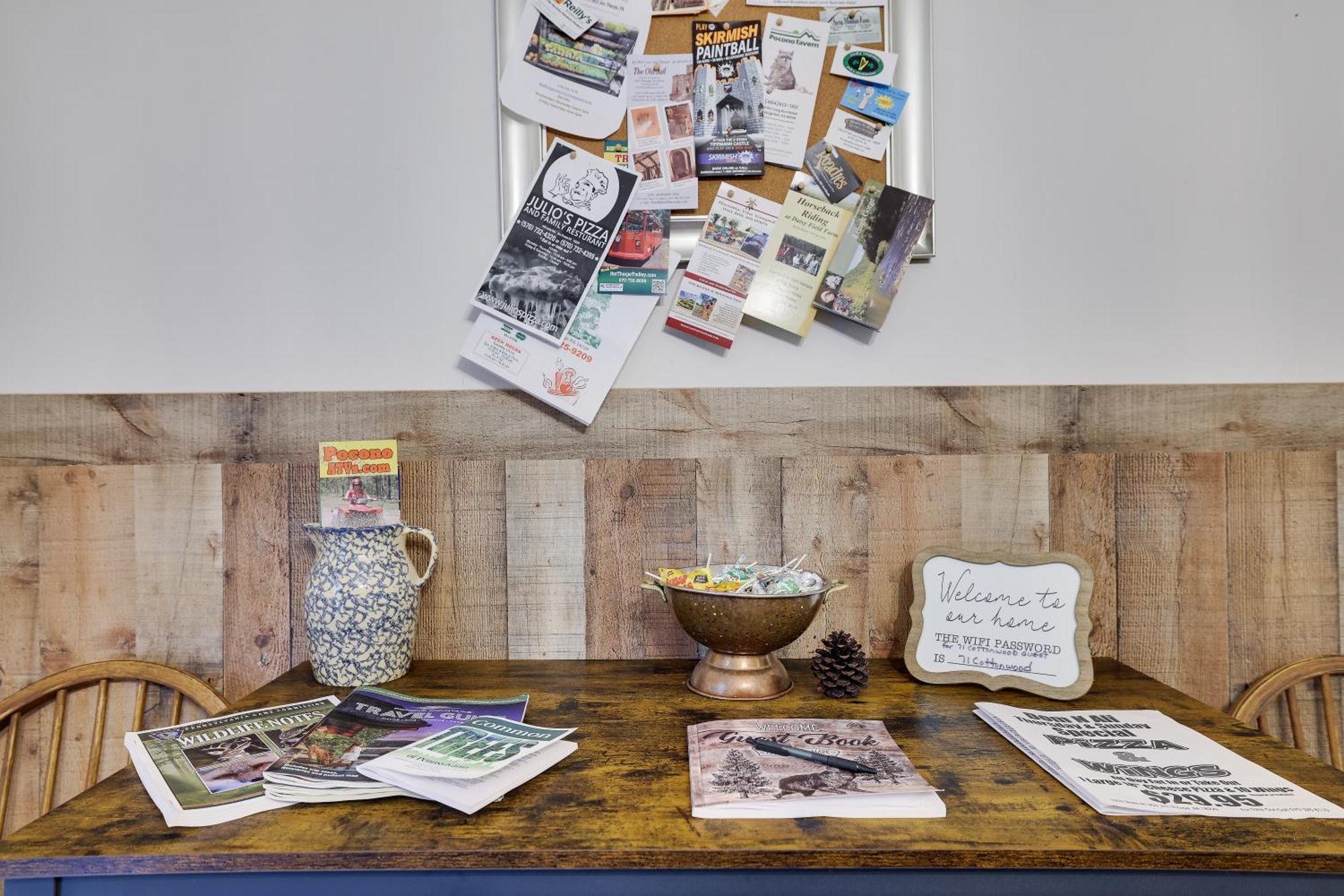 Serenity And Fun All In One In This Cozy Pocono Cabin Jim Thorpe Kültér fotó